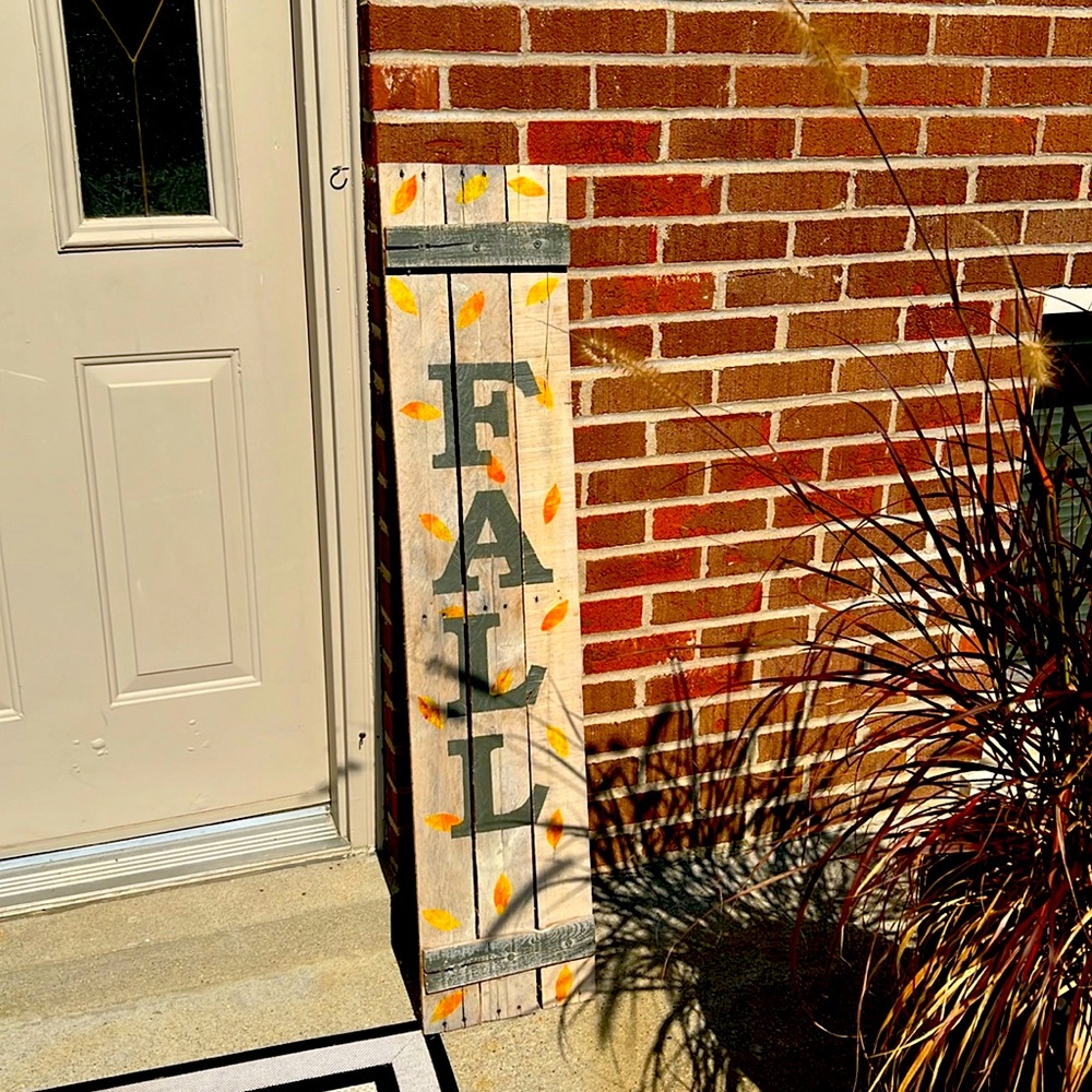 Beautiful handmade wood sign. Fall color